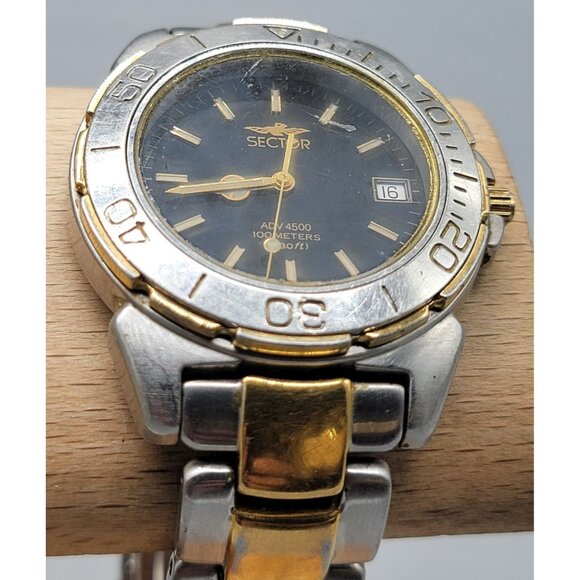Sector Adv 4500 Mens Quartz Watch Vintage Diver 7" Two Tone Stainless Steel 38mm - Picture 3 of 15
